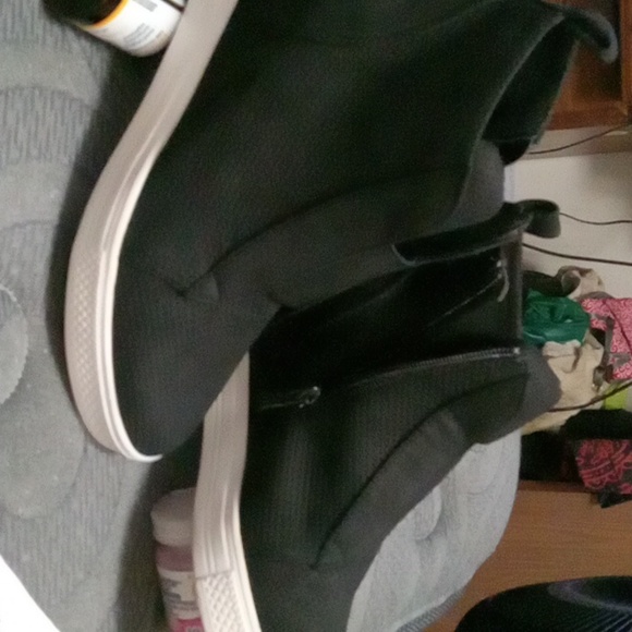 WOMENS PLATFORM HIGH HEEL SNEAKERS WOMENS SIZE 9 - Picture 2 of 4